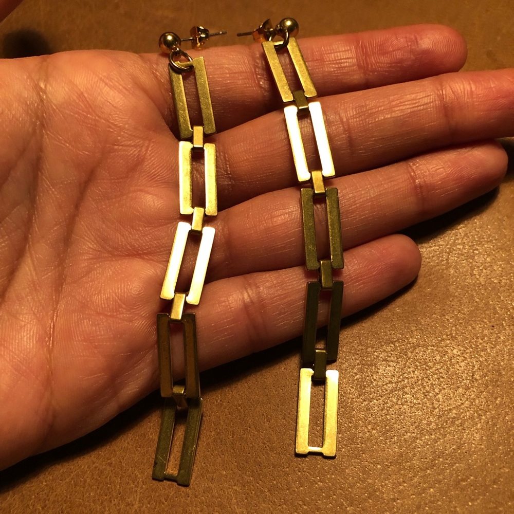 Brass chain link earrings - Picture 2 of 4